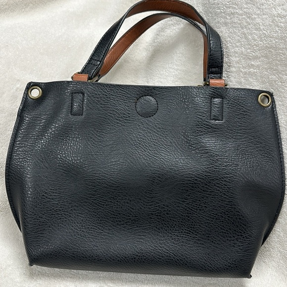 Cute GH Bass & Co. Black/ Brown Purse with detachable coin/makeup bag & pompom - Picture 3 of 7